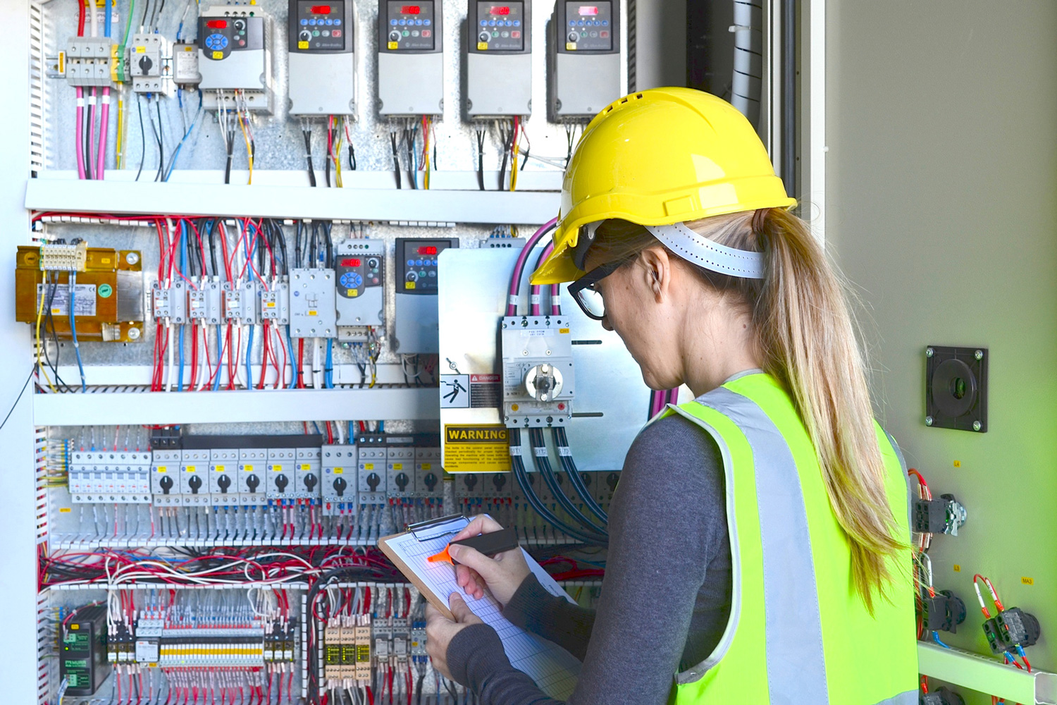 Ausbildungsberufe In Erneuerbaren Energien SERENA SUPERGREEN